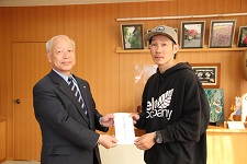 平岡卓選手ふるさと寄付