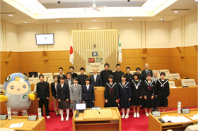 H29郡上良良ちゃん活動写真_中学生ふれあい懇談会