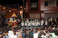 白鳥春祭り