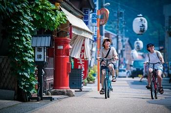 街　サイクリング