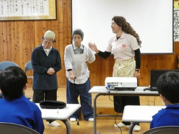 社協劇団ひまわり.jpg